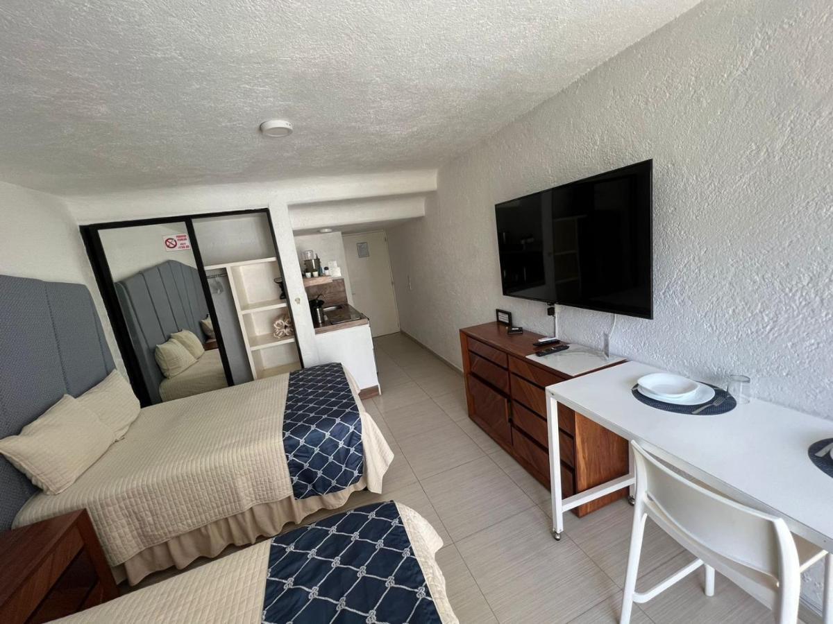 Sky Inn Acapulco Y Condominio Mediterrane Zewnętrze zdjęcie