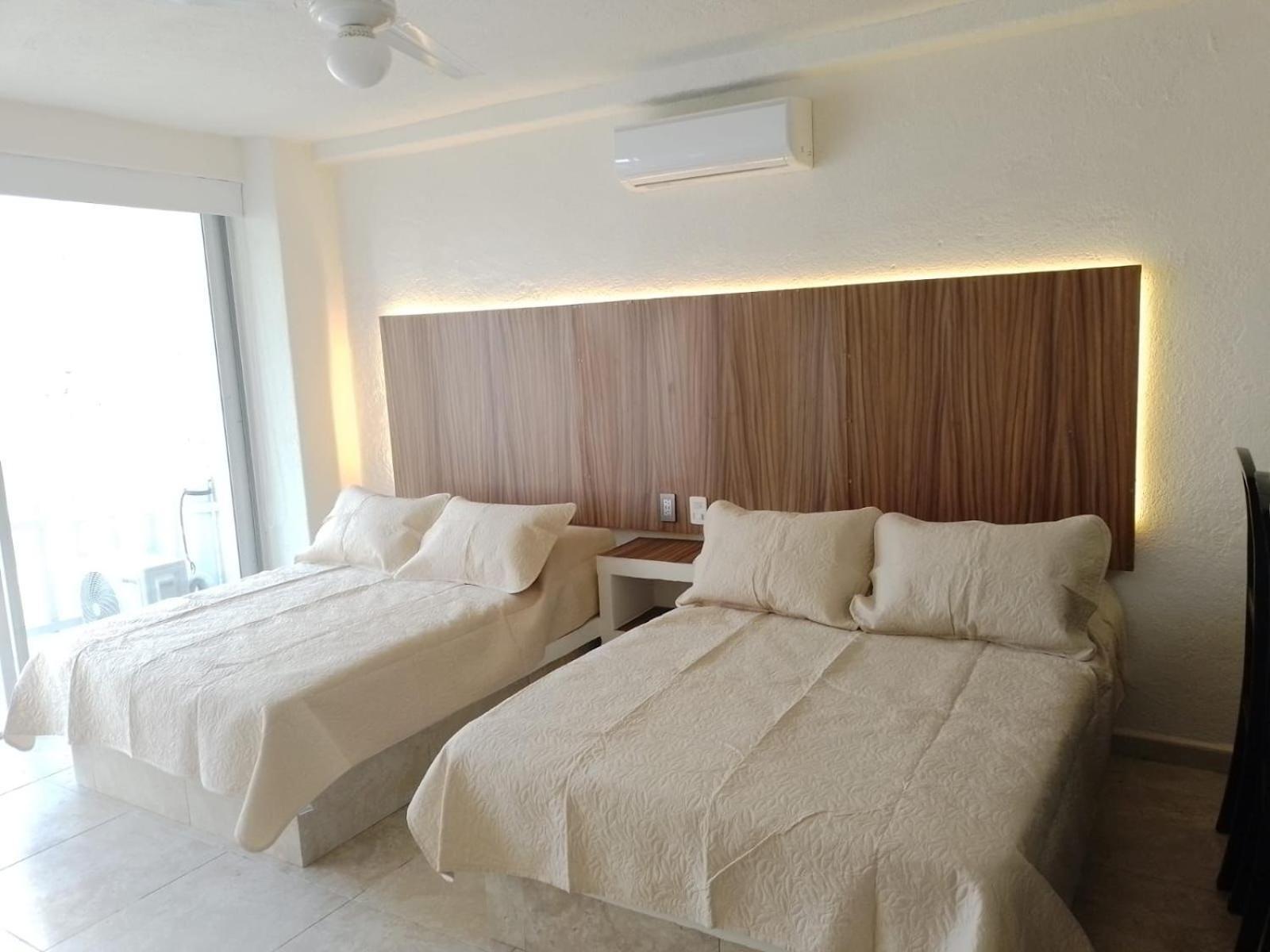 Sky Inn Acapulco Y Condominio Mediterrane Zewnętrze zdjęcie